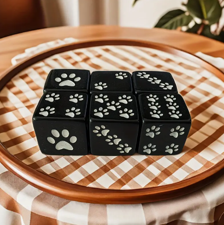 Tärningar, svarta, hundtassar 6-pack